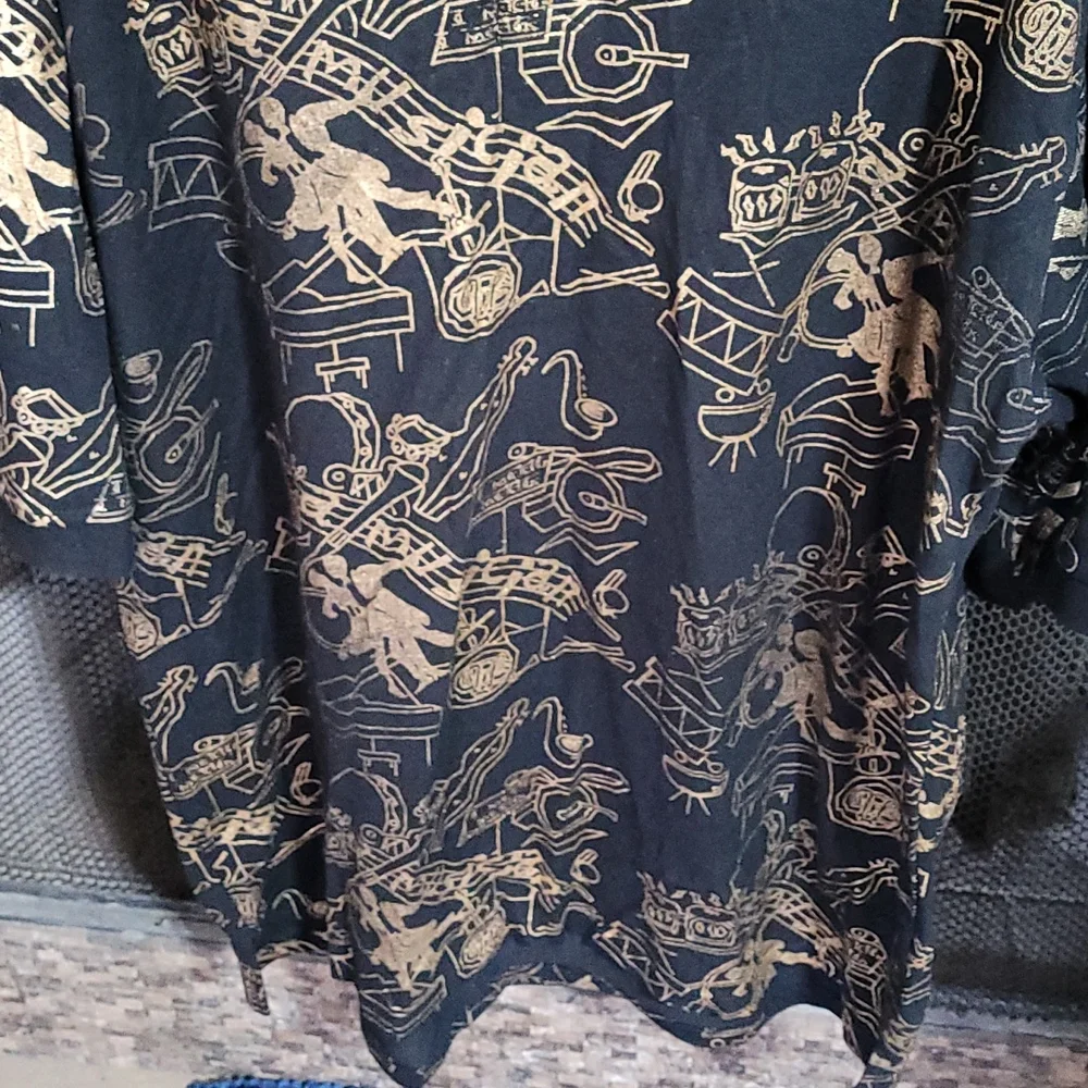 Men's Print Black Gold Shirt  SIZE 4X - Picture 4 of 5